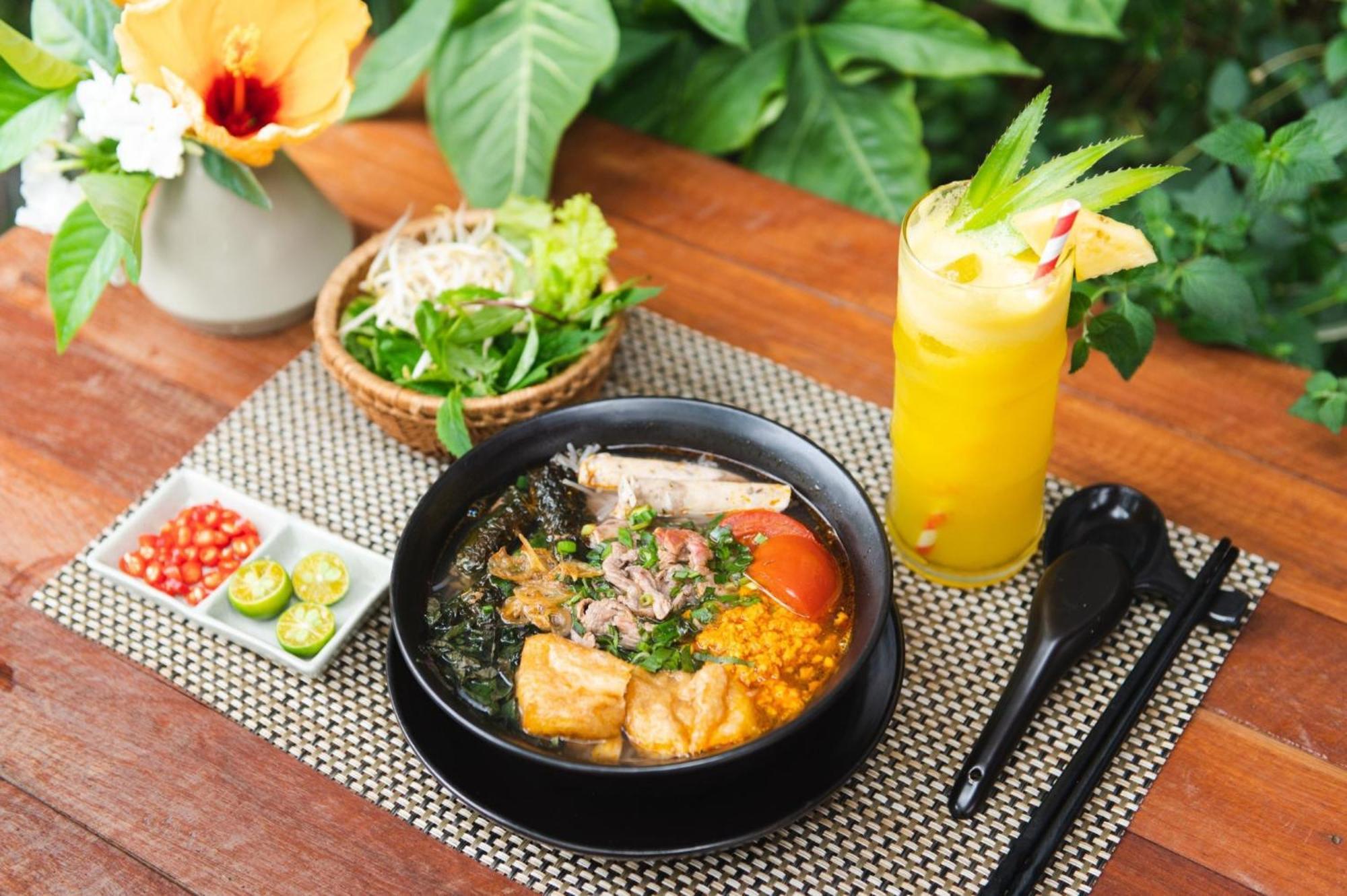 Luxury Homestay Vinhomes Dragonbay Ha Long Exteriör bild